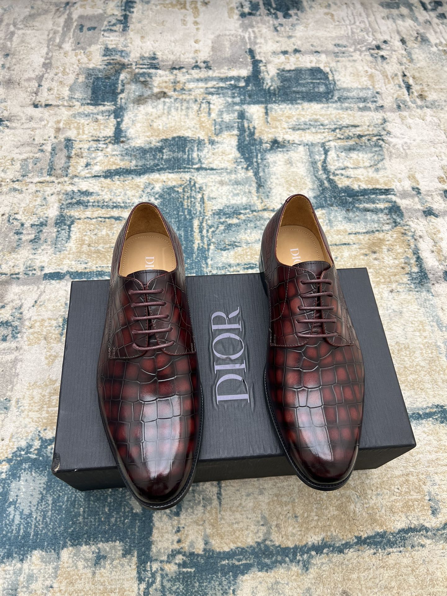 NO:274287,Dior~ Size: 38-45 D Home New Men's High-end Men's Business Leather Shoes, made of imported calfskin, pure hand-painted and color-changing technology, paired with cowhide inner/foot pads, Italian imported genuine leather sole, showing luxury!  ,dior,dior,cowhide,Leather soles19860909Dior～ 码数:38-45  D家新品男士高端男士商务皮鞋,采用进口小牛皮制作,纯手工擦色改色工艺,搭配牛皮内里/垫脚,意大利进口真皮大底,尽显奢华！,,dior,dior,cowhide,Leather soles,Men's shoes