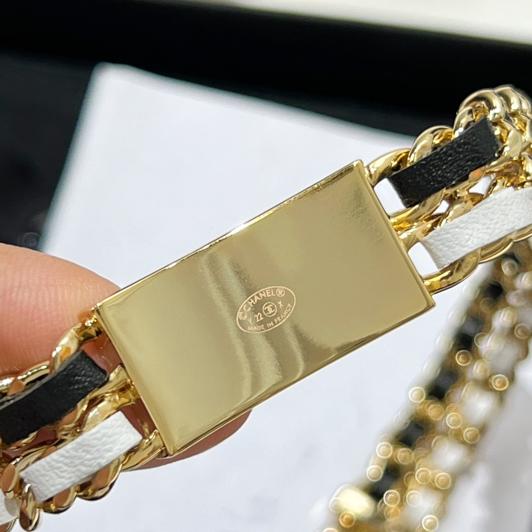 新款☑️CHANEL香奈儿双c黑皮绳锁头颈链项链choker