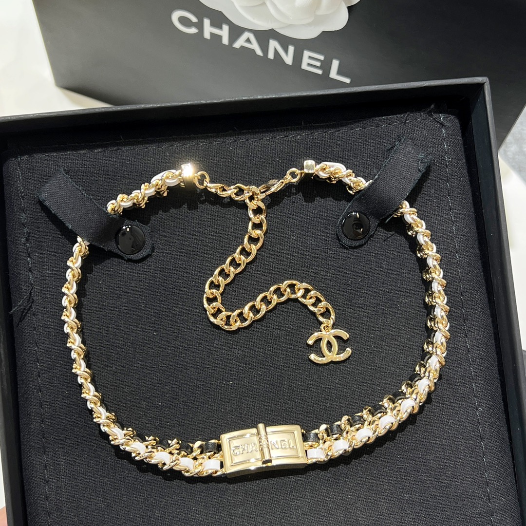 新款☑️CHANEL香奈儿双c黑皮绳锁头颈链项链choker