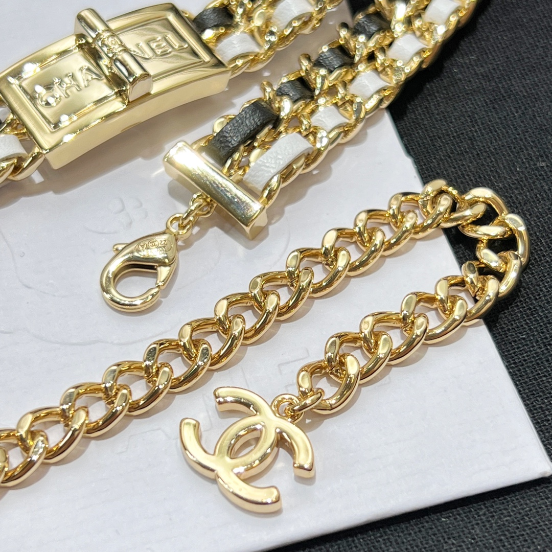 新款☑️CHANEL香奈儿双c黑皮绳锁头颈链项链choker