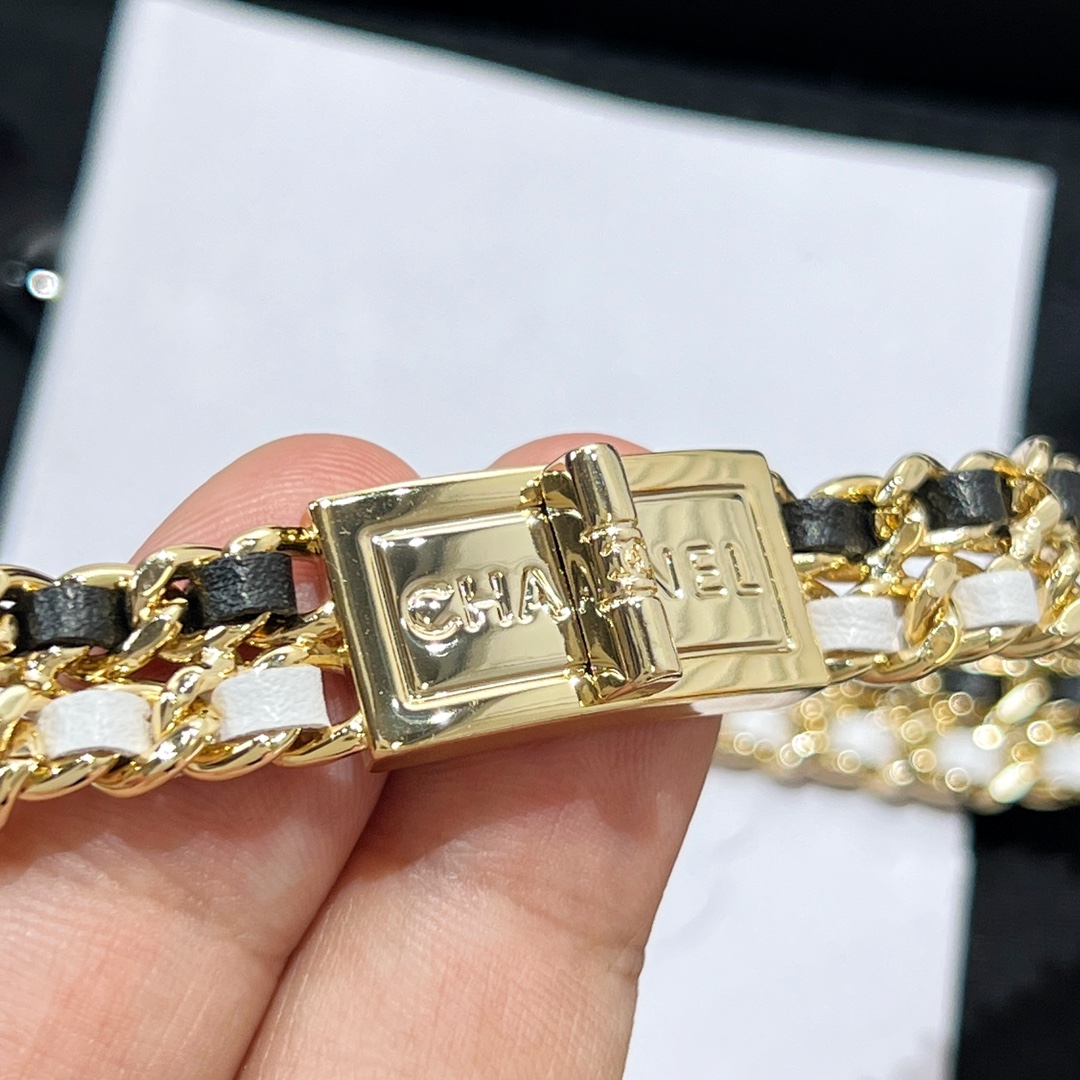 新款☑️CHANEL香奈儿双c黑皮绳锁头颈链项链choker