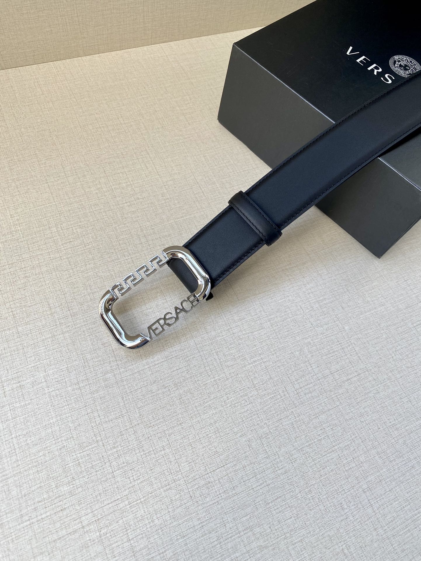 宽带3.8cmVERSACE此款腰带