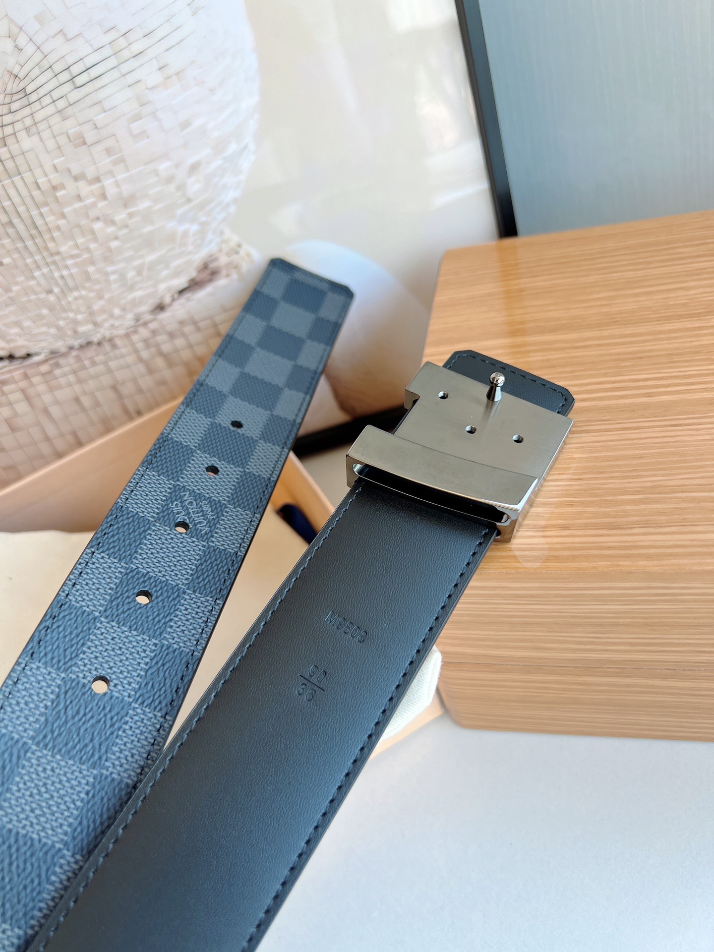 LV/路易威登   Monogram帆布.Damier帆布男士40毫米腰带