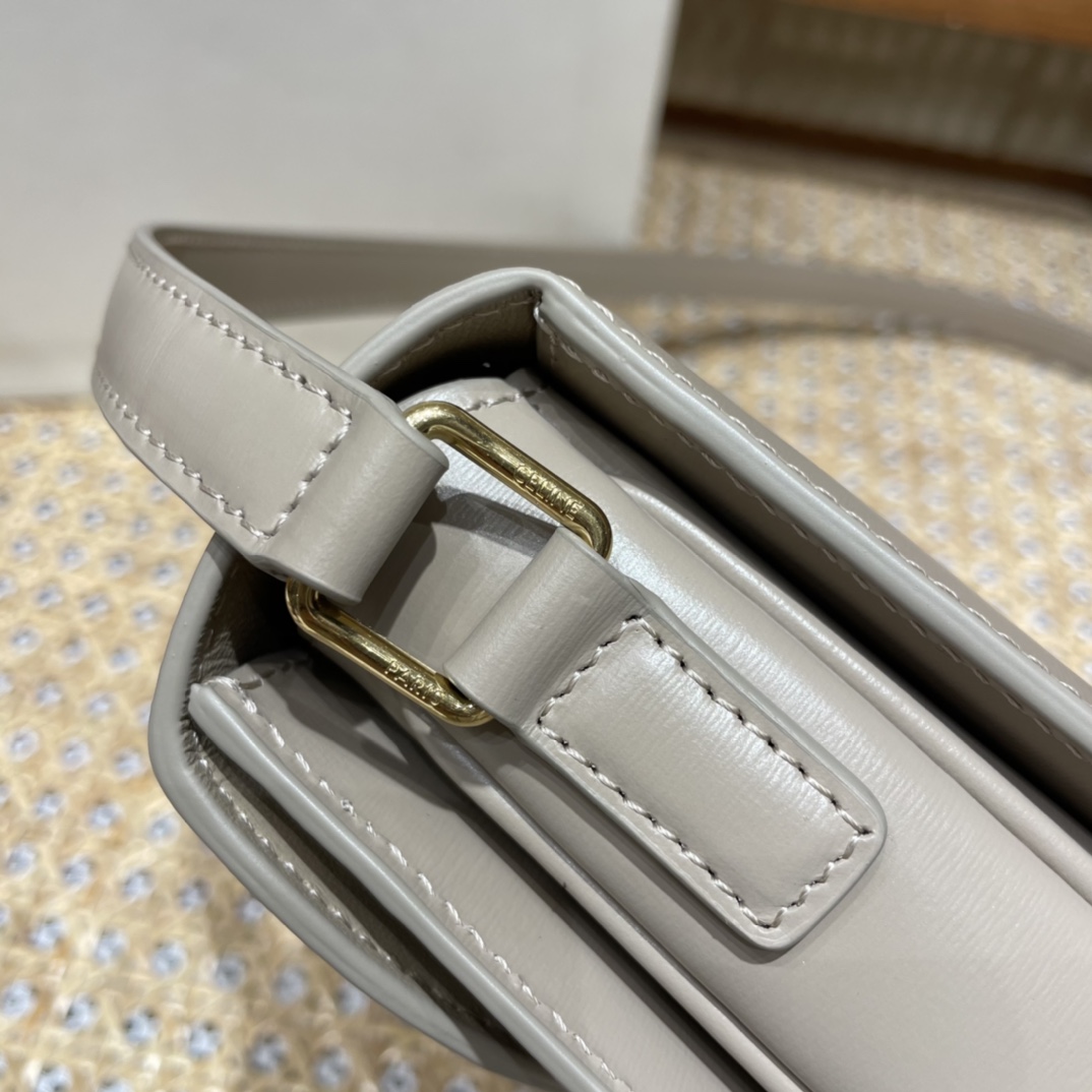 CELINE TEEN BESACE TRIOMPHE 18.5CM BAG 110413裸色