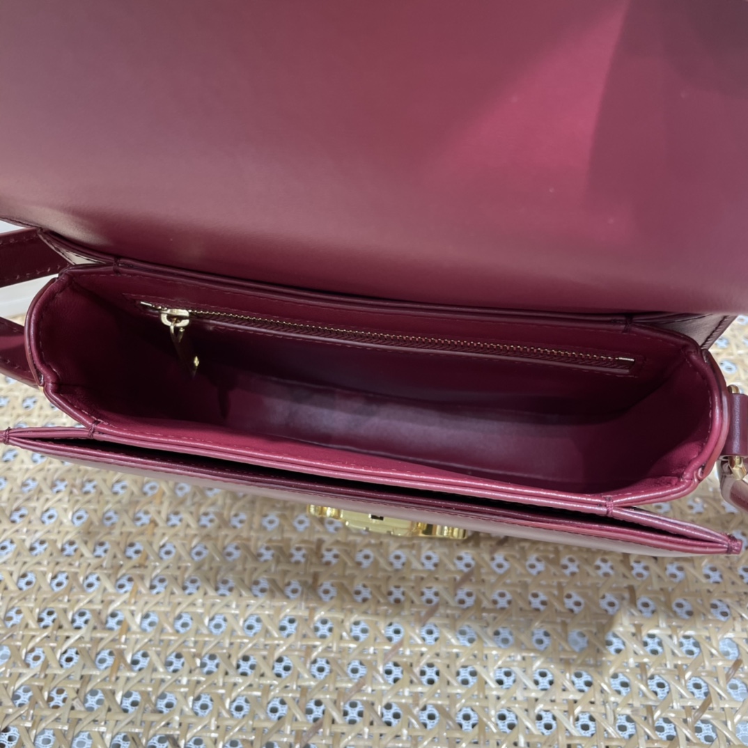 CELINE TEEN BESACE TRIOMPHE 18.5CM BAG 110413深红色