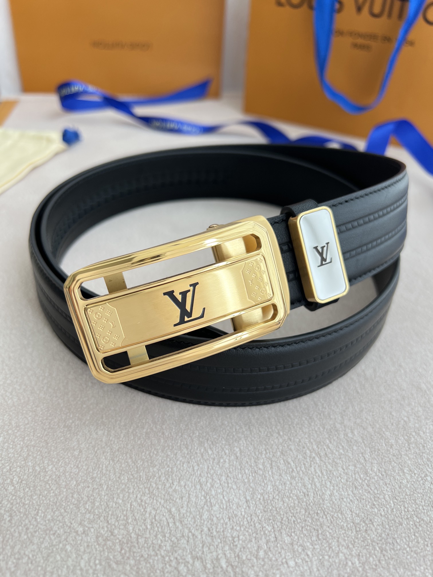 品名LV..路易..威登腰带️自动带