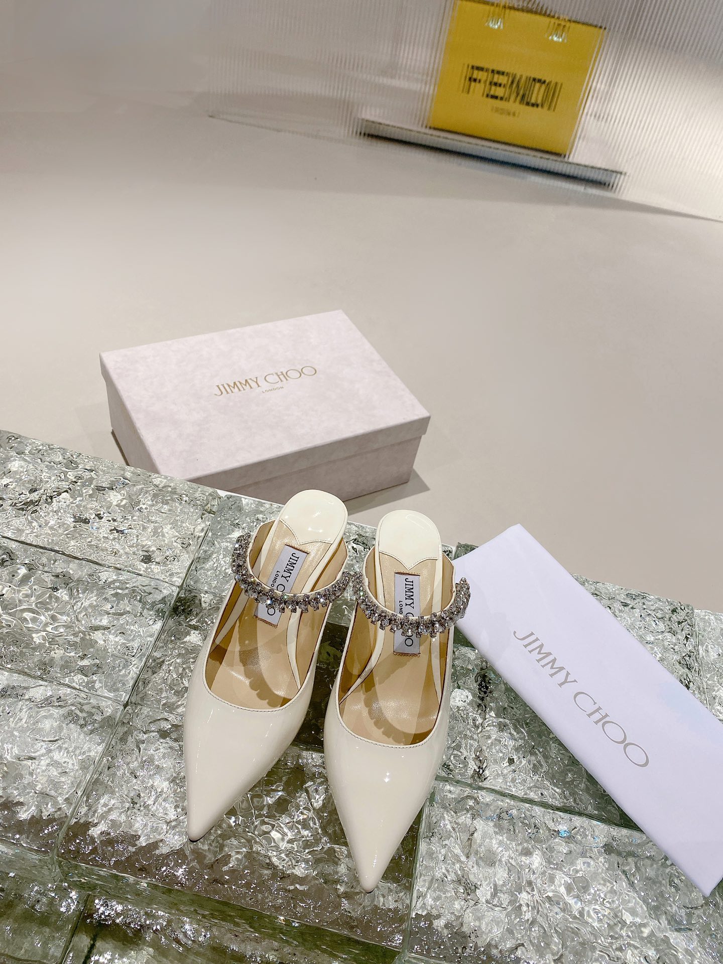 JIMMY CHOO ポインテッドトゥパンプス 輸入漆皮 フルグレインクリスタルシープスキン イタリア製本革底 1.0/6.5/8.5cm