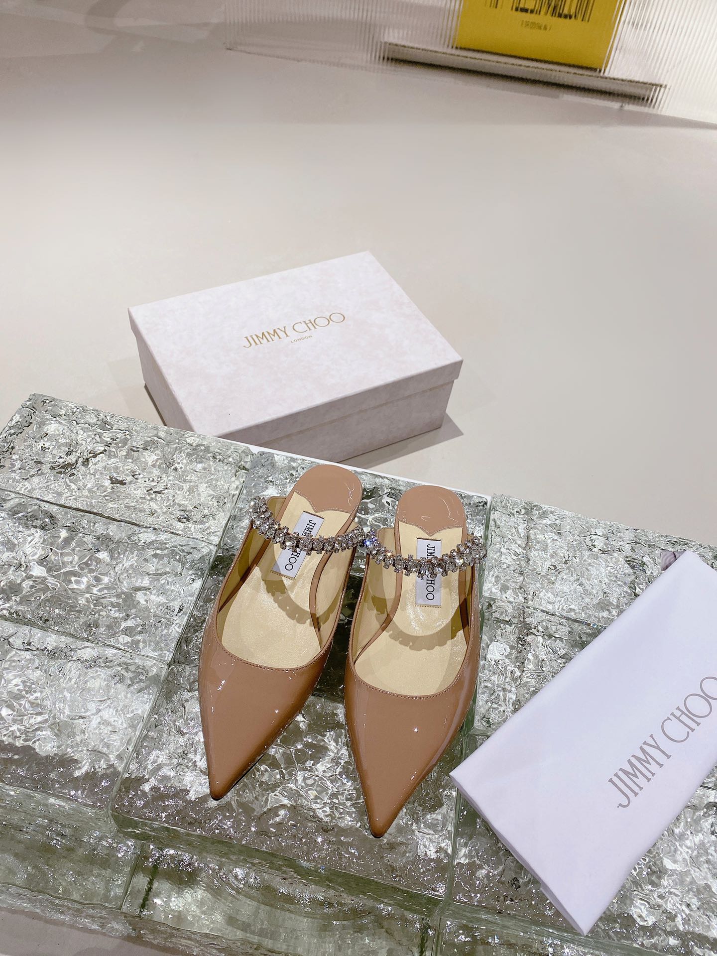 JIMMY CHOO ポインテッドトゥパンプス 輸入漆皮 フルグレインクリスタルシープスキン イタリア製本革底 1.0/6.5/8.5cm