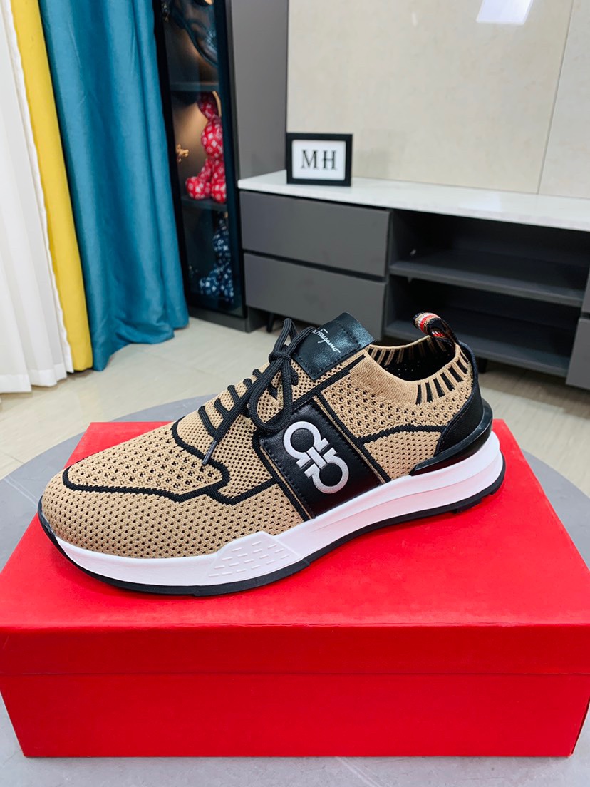 I5 Ferragamo 菲拉格慕春款休闲鞋专柜品质，验货，优质做工，鞋面采用进口透气飞织弹力面料，舒适透气内里，原版时尚运动大底 ，休闲时尚，高端品质，