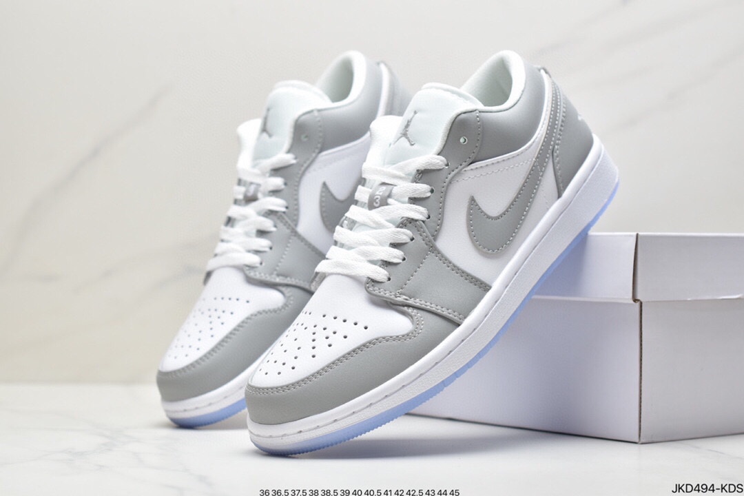 160 Air Jordan 1 Low AJ1乔1低帮休闲板鞋 553558-612