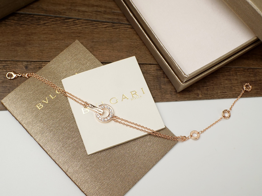 Bvlgari BVLGARI 版宝格丽 罗马系列 圆盘 钻石 字母手链 高端纯工手镶嵌