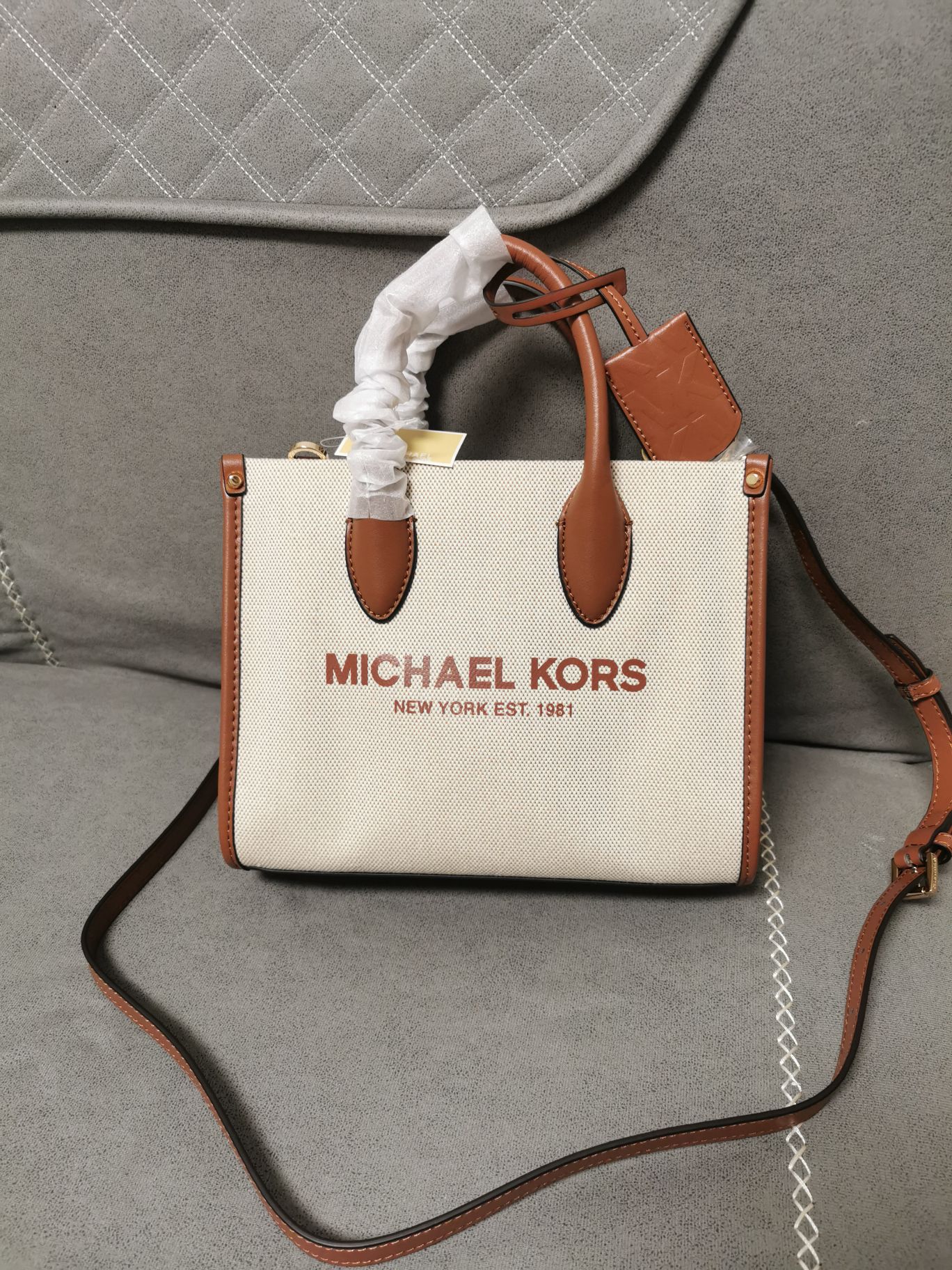 Michael Kors 新款帆布包