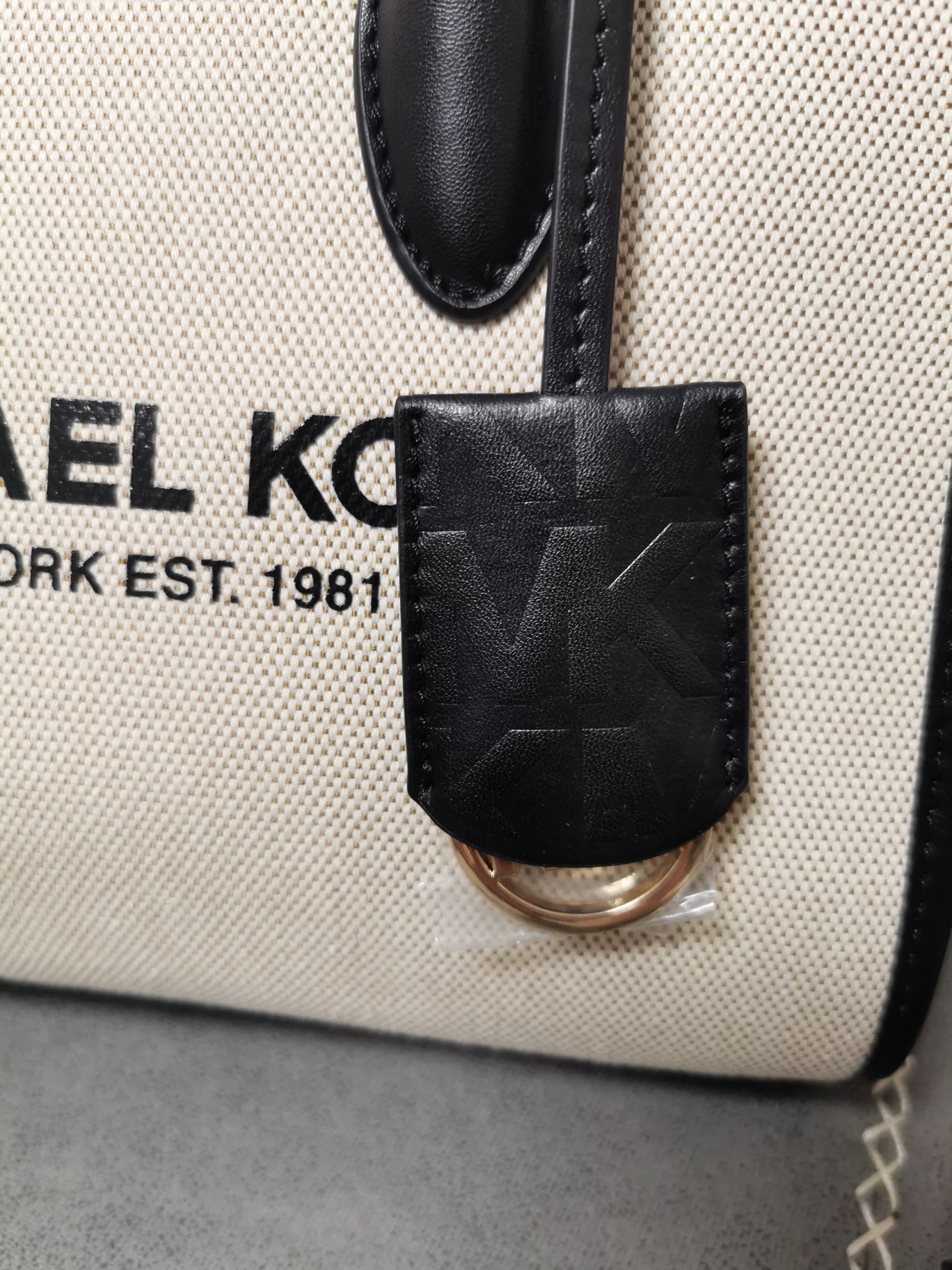 Michael Kors 新款帆布包