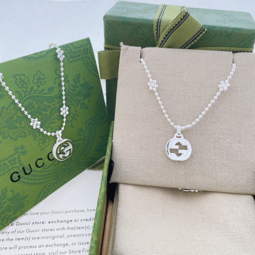 NO:108851,Gujia Snowflake Necklace Electroplating Silver, Clear Printing, Premium Jewelry, Gucci, Necklace19860909古家雪花项链 电镀银色,字印清晰,饰品精品,gucci,necklace,Jewelry