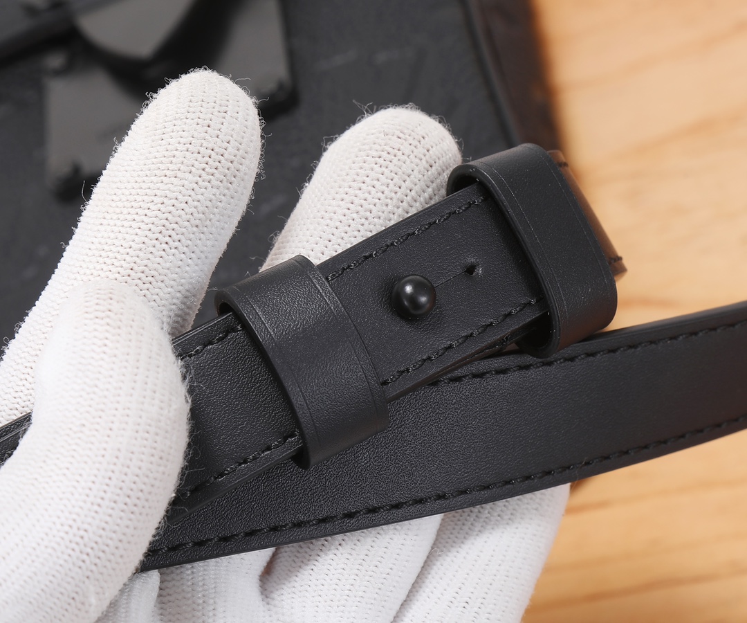 【163C01动态芯片】‼️顶级原单、加强版‼️ S-Lock Vertical Wearable 钱夹将标志性 Mon 【163C01动态芯片】‼️顶级原单、加强版‼️ S-Lock Vertical Wearable 钱夹将标志性 Mon