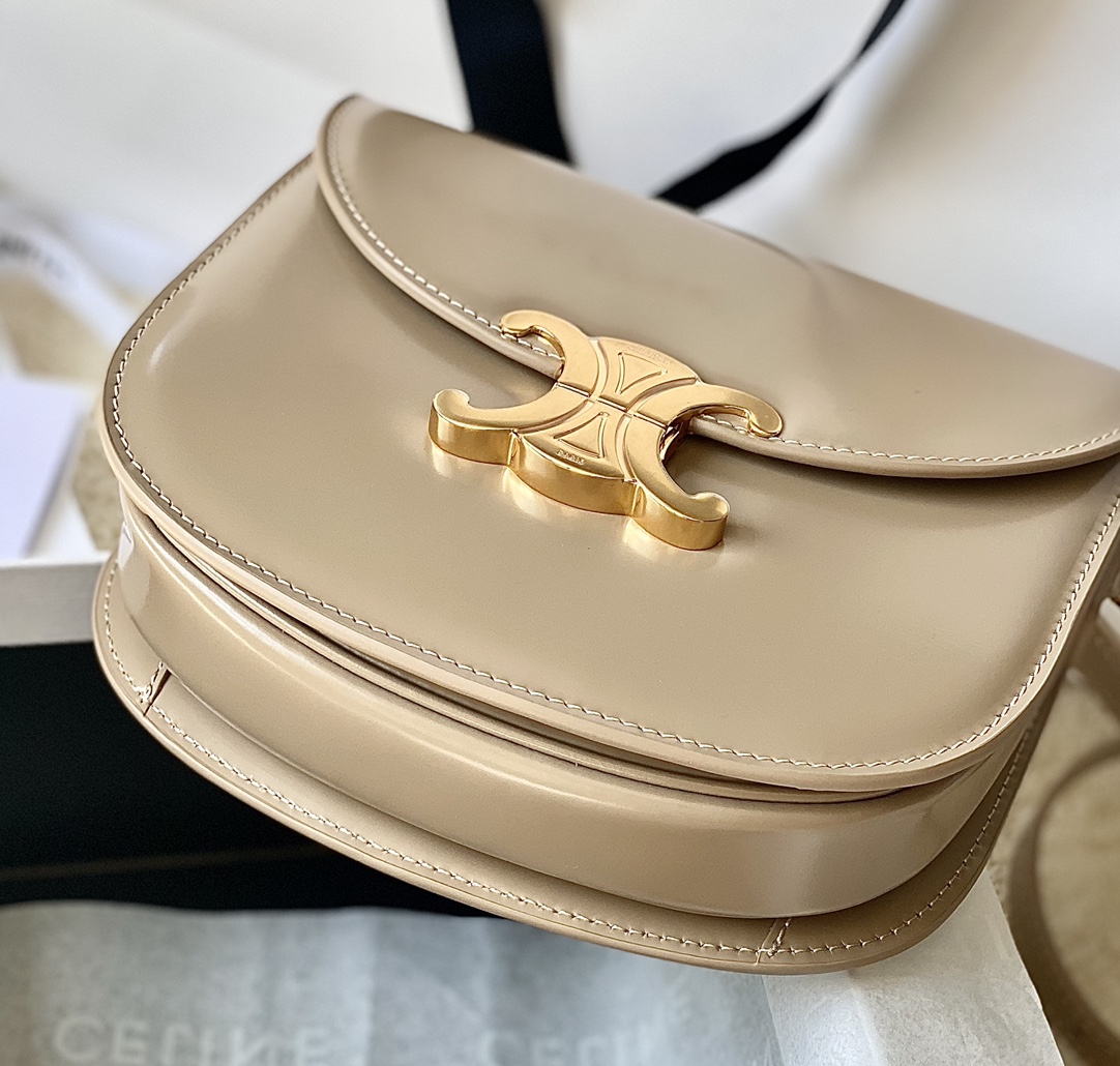 CELINE赛琳2022新品经典凯旋门扣马鞍包110413