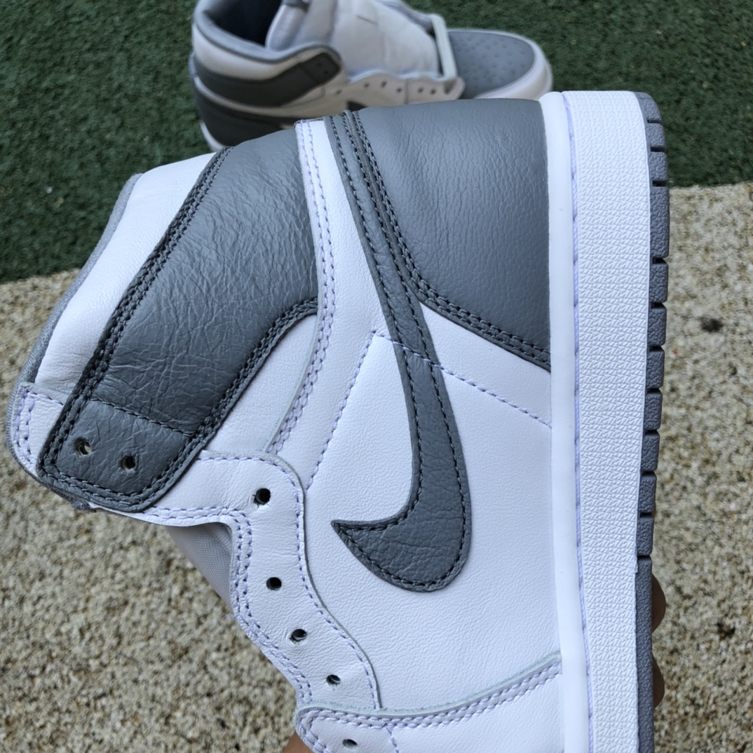 500 纯原版Air Jordan 1 High OG “Stealth”潜行 秘密 555088-037