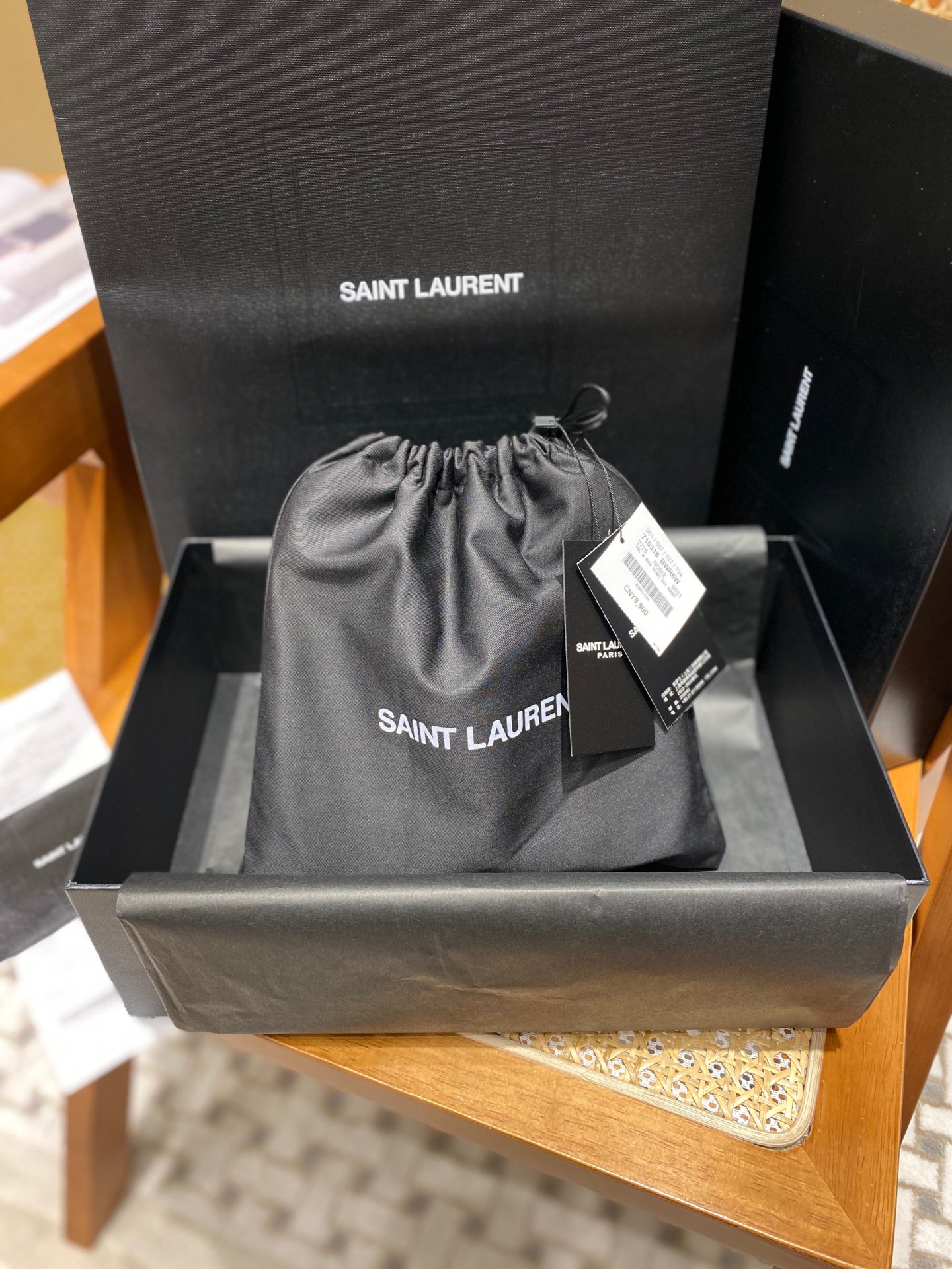 YSL 𝑳𝑬 5 𝐀̀ 7  𝐦𝐢𝐧𝐢 腋下包 710318黑色