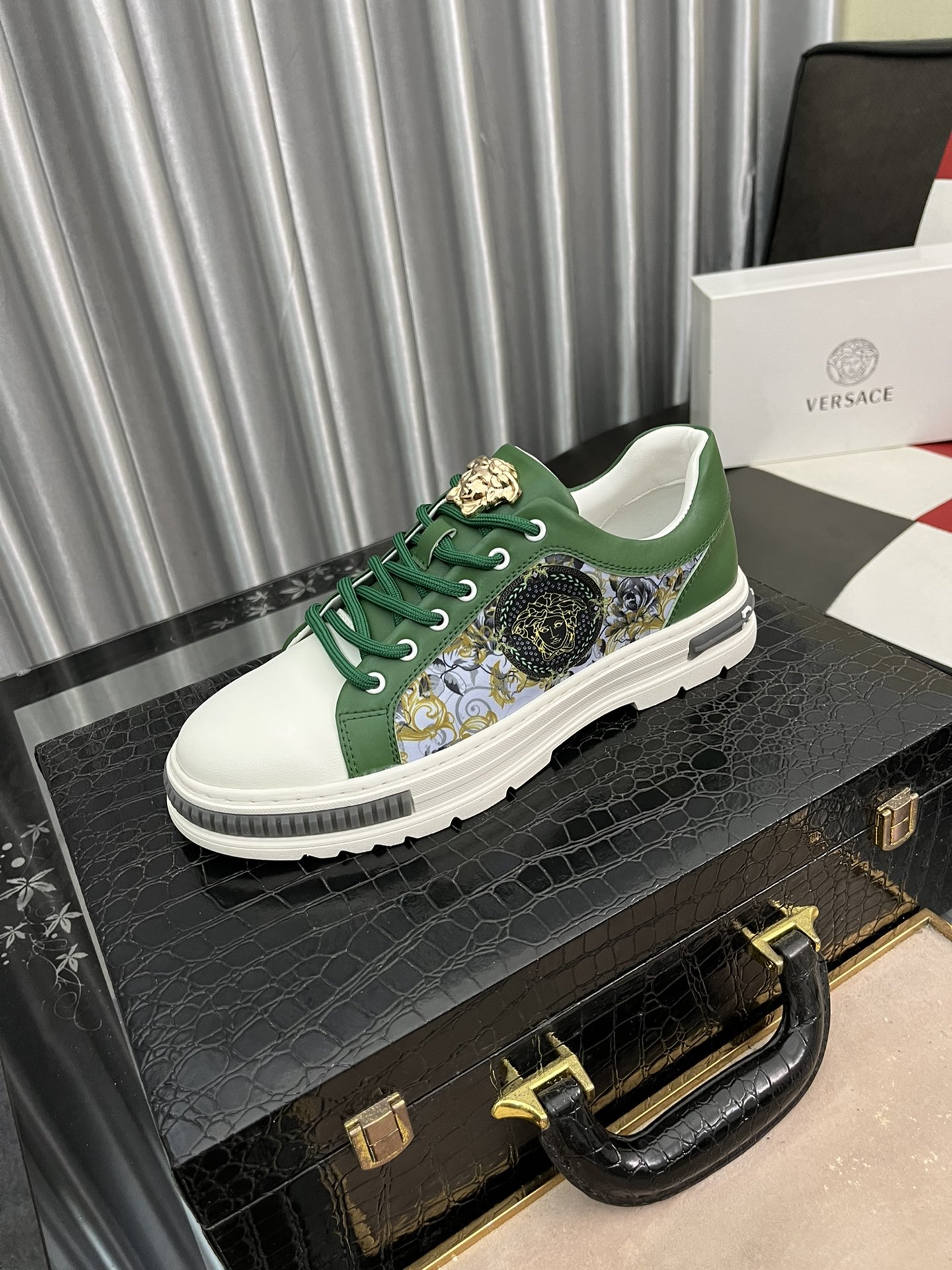 Yupoo Gucci Bags Watches Nike Clothing Jordan Yeezy Balenciaga Shoes
