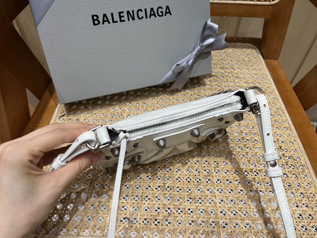 Balenciaga Le Cagole Mini 20CM 白色平纹月牙包 695814