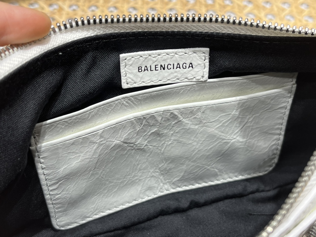 Balenciaga Le Cagole Mini 20CM 白色平纹月牙包 695814