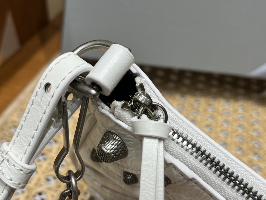 Balenciaga Le Cagole Mini 20CM 白色平纹月牙包 695814
