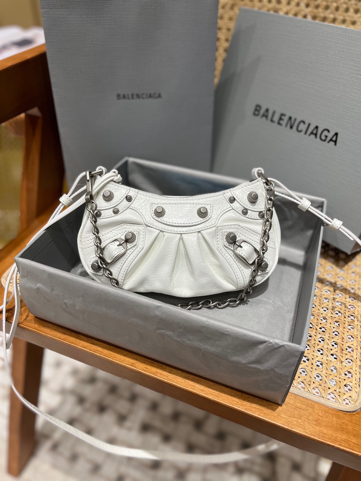 Balenciaga Le Cagole Mini 20CM 白色平纹月牙包 695814