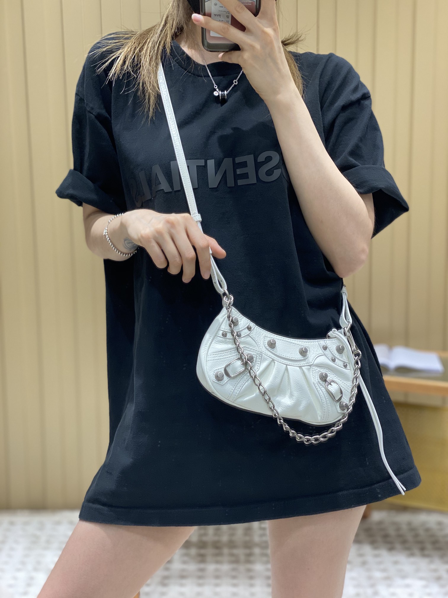 Balenciaga Le Cagole Mini 20CM 白色平纹月牙包 695814