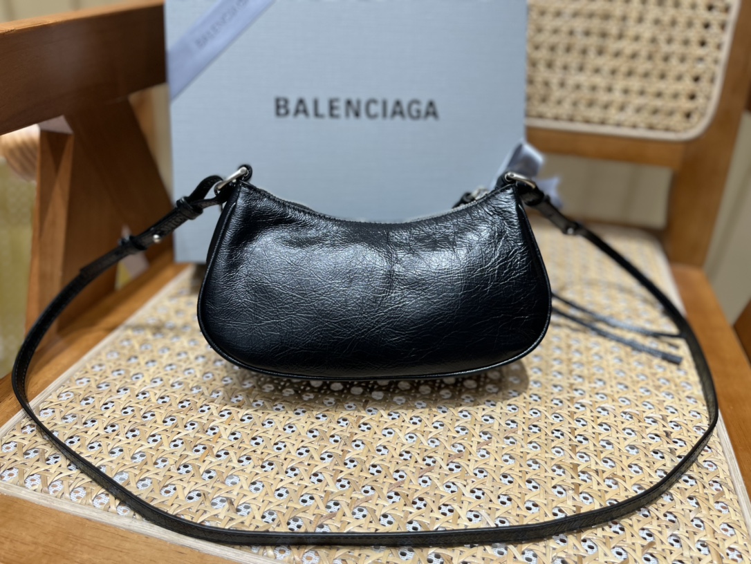Balenciaga Le Cagole Mini 20CM 黑色平纹月牙包 695814