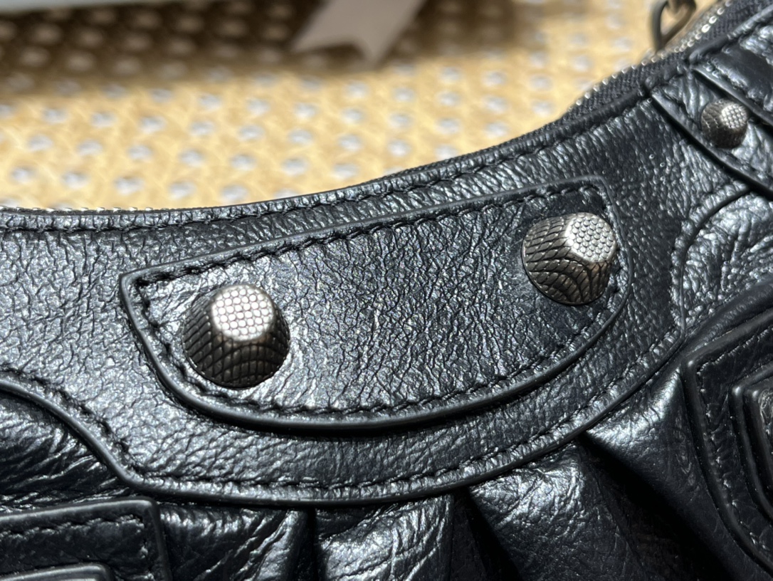 Balenciaga Le Cagole Mini 20CM 黑色平纹月牙包 695814