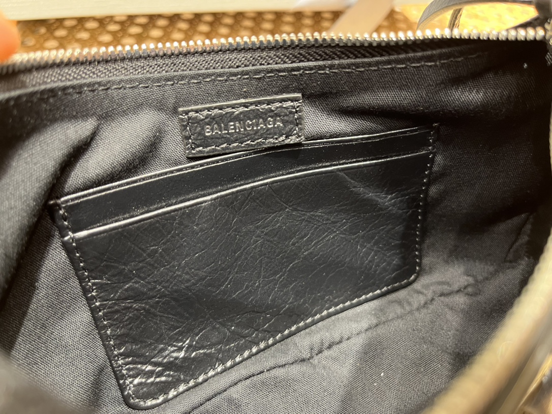 Balenciaga Le Cagole Mini 20CM 黑色平纹月牙包 695814