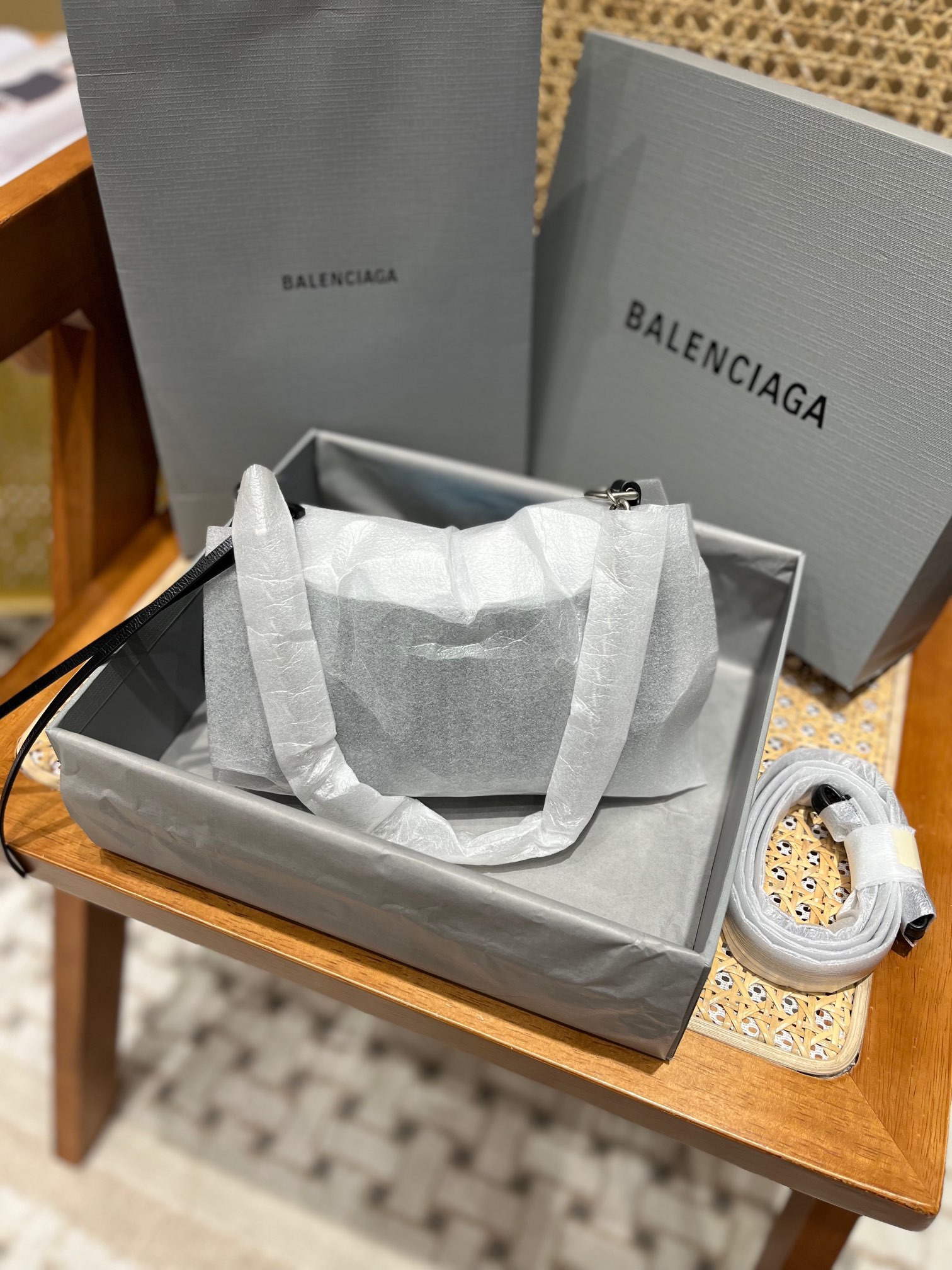 Balenciaga Le Cagole Mini 20CM 黑色平纹月牙包 695814