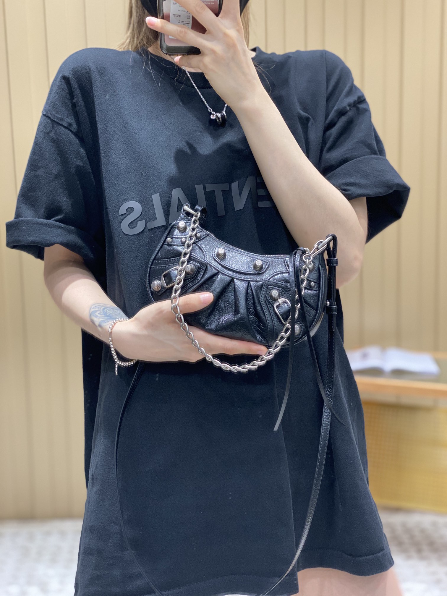 Balenciaga Le Cagole Mini 20CM 黑色平纹月牙包 695814