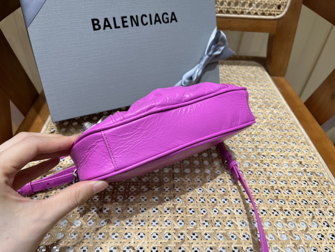 Balenciaga Le Cagole Mini 20CM 玫红色平纹月牙包 695814