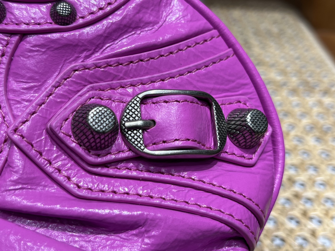 Balenciaga Le Cagole Mini 20CM 玫红色平纹月牙包 695814