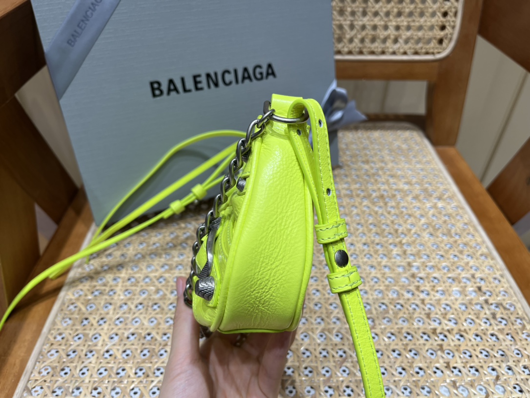 Balenciaga Le Cagole Mini 20CM 荧光黄平纹月牙包 695814