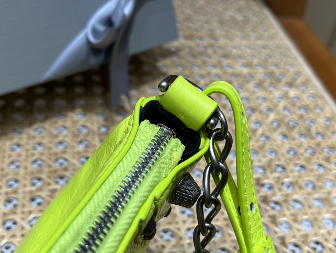 Balenciaga Le Cagole Mini 20CM 荧光黄平纹月牙包 695814
