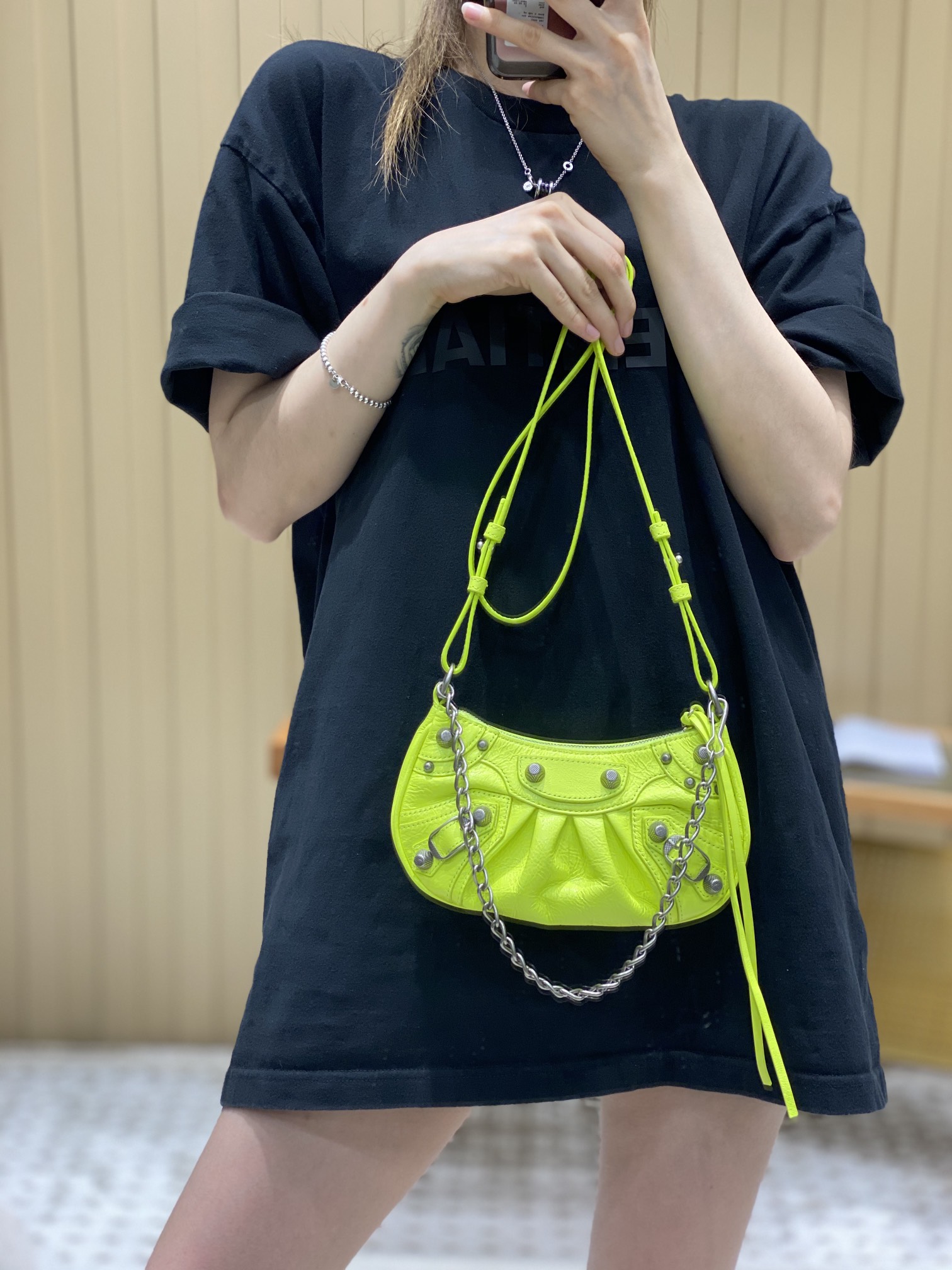 Balenciaga Le Cagole Mini 20CM 荧光黄平纹月牙包 695814