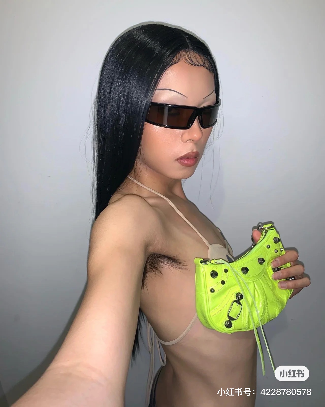 Balenciaga Le Cagole Mini 20CM 荧光黄平纹月牙包 695814