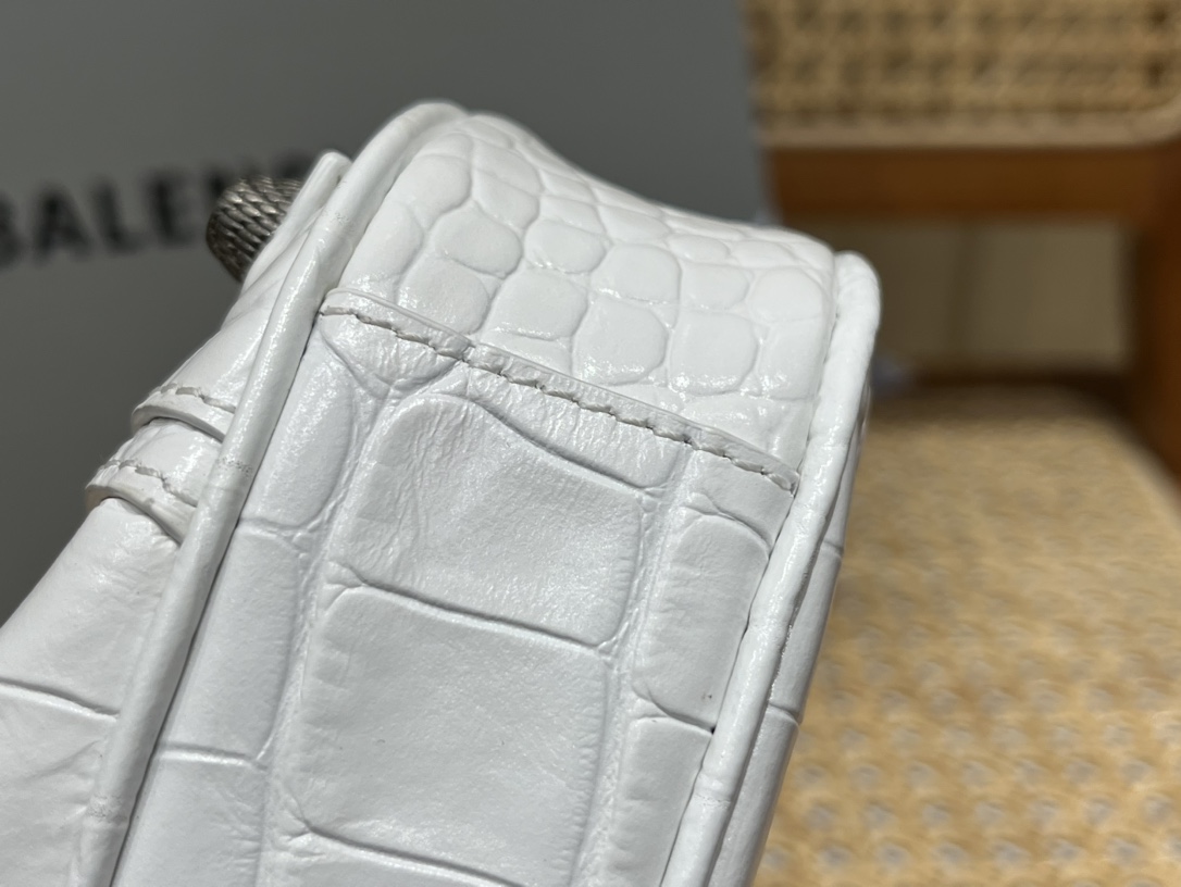 Balenciaga Le Cagole Mini 20CM 白色鳄鱼纹月牙包 695814