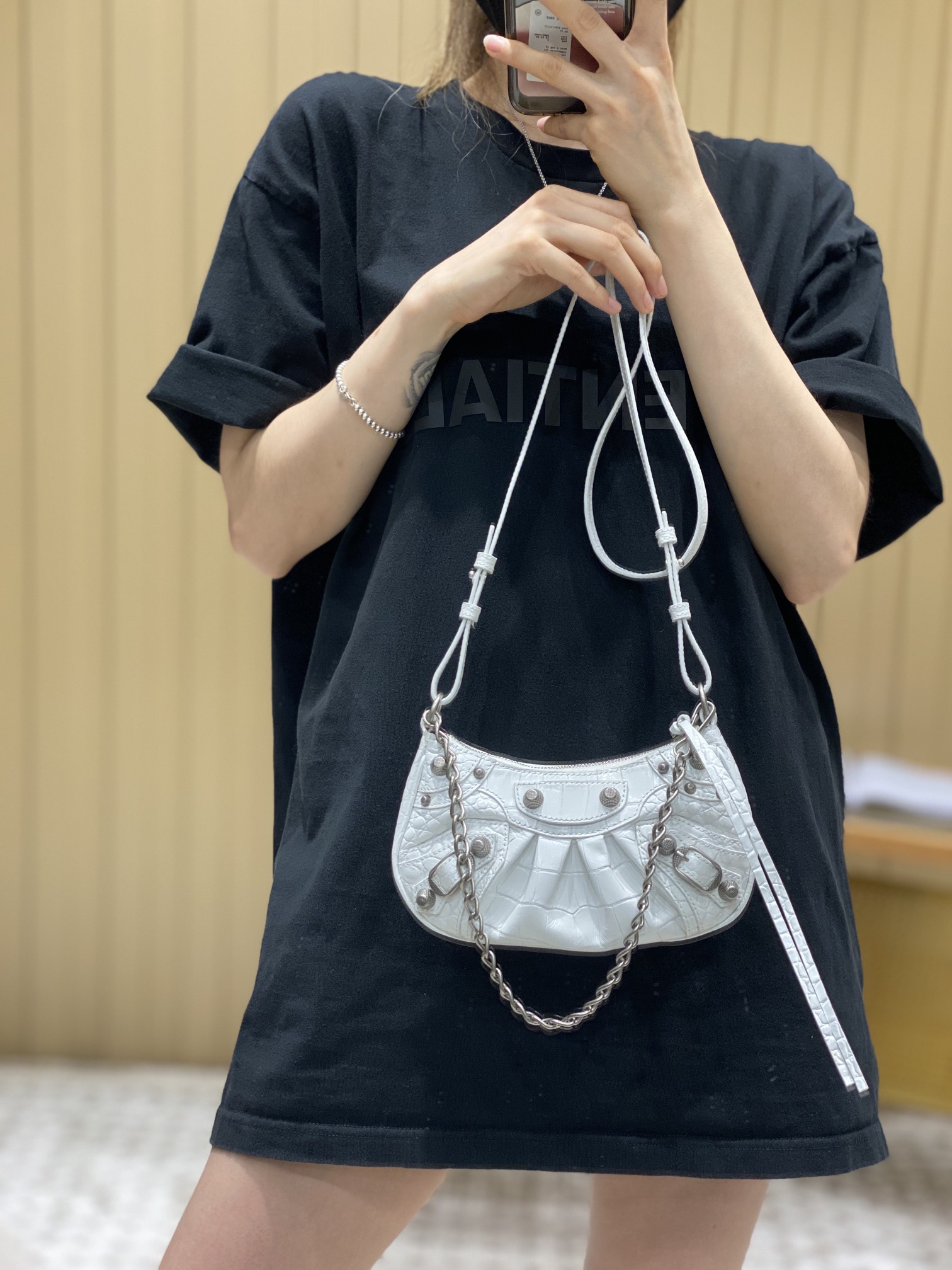 Balenciaga Le Cagole Mini 20CM 白色鳄鱼纹月牙包 695814