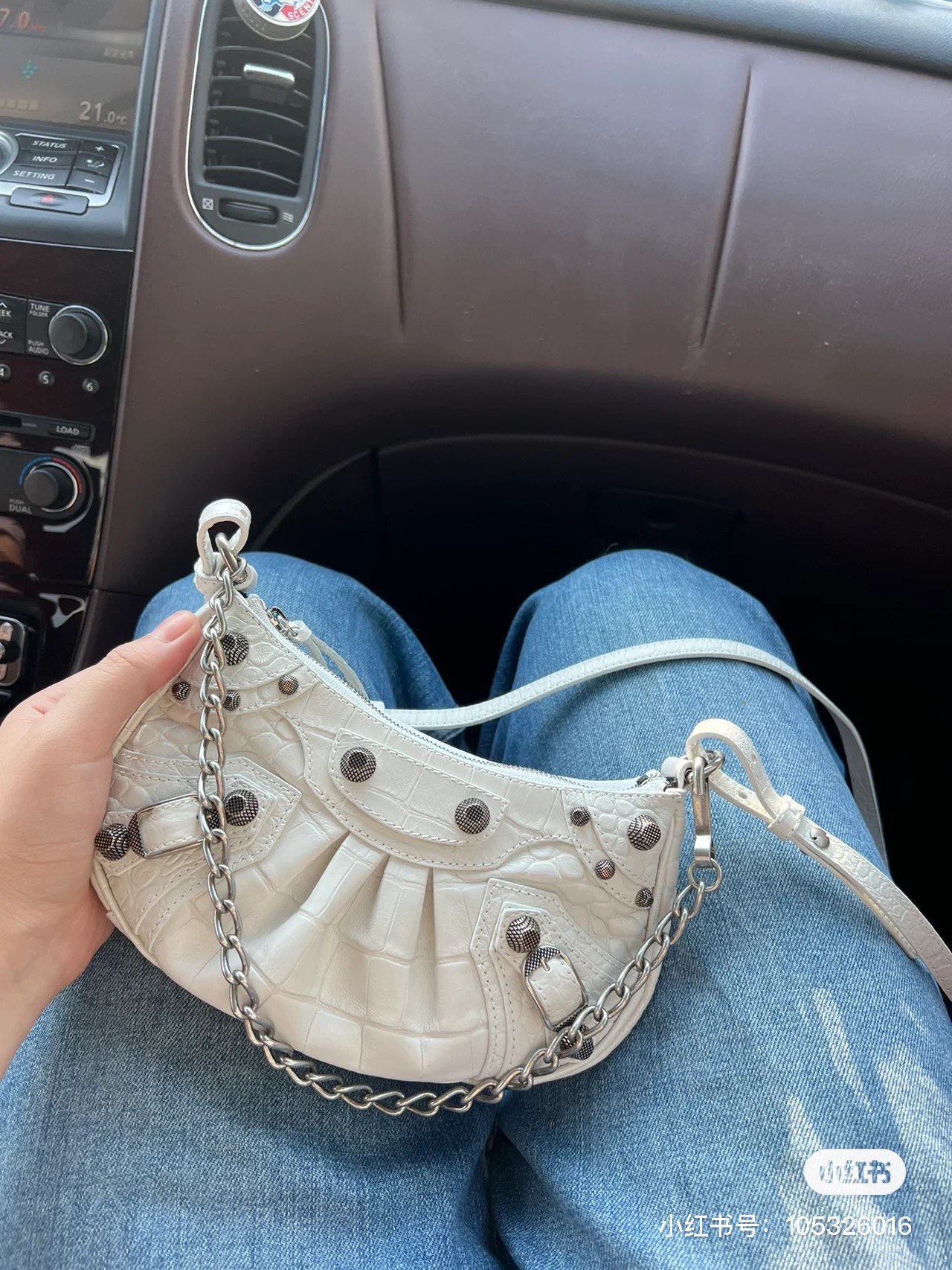 Balenciaga Le Cagole Mini 20CM 白色鳄鱼纹月牙包 695814