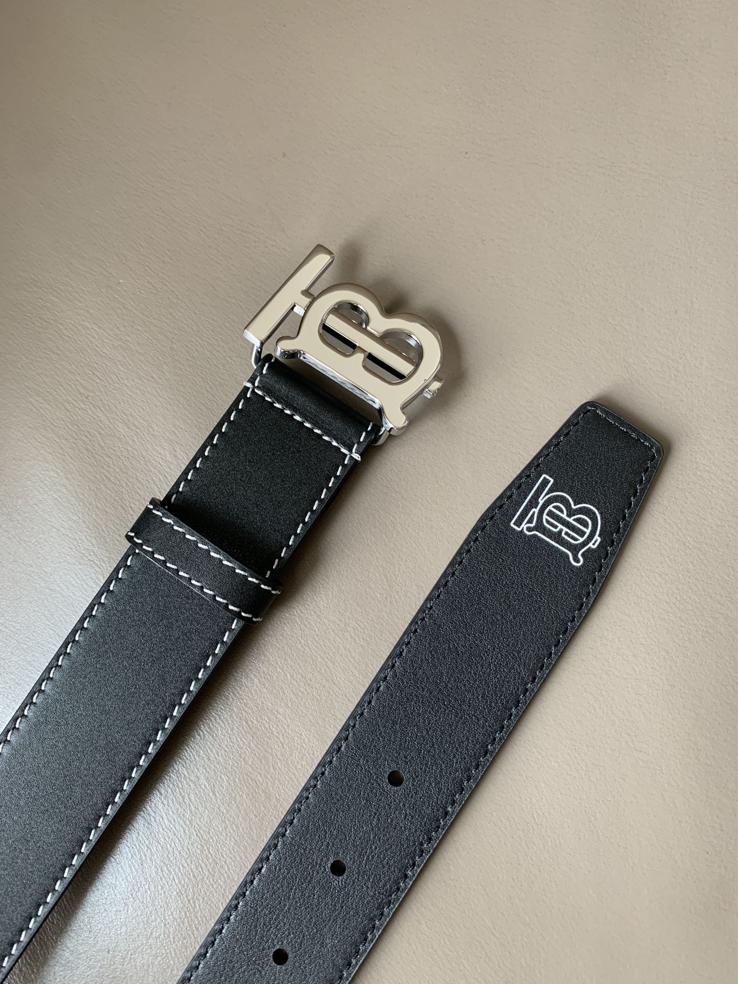 BURBERRY巴宝莉专柜新款男士时