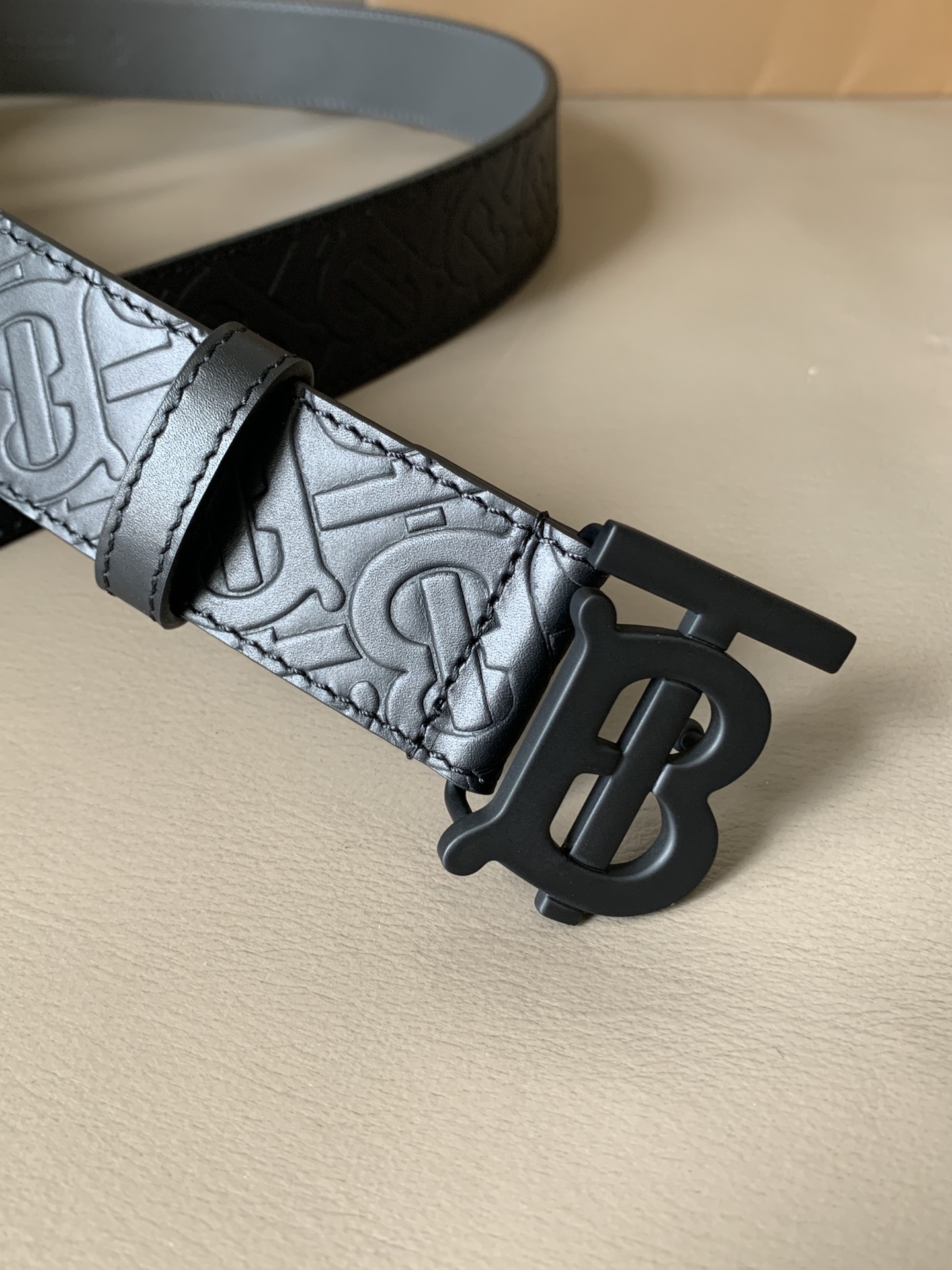 BURBERRY巴宝莉专柜新款男士时