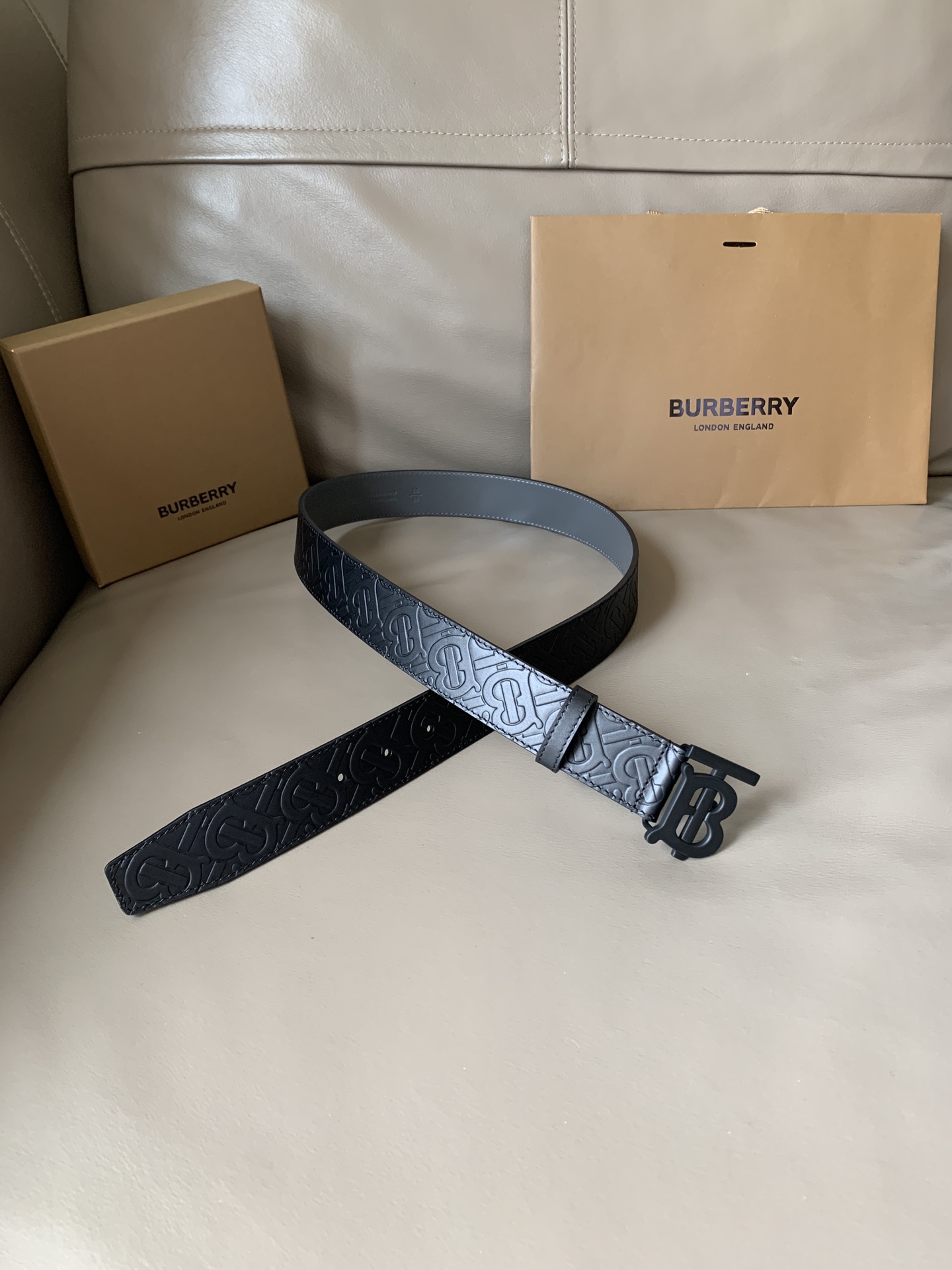 BURBERRY巴宝莉专柜新款男士时
