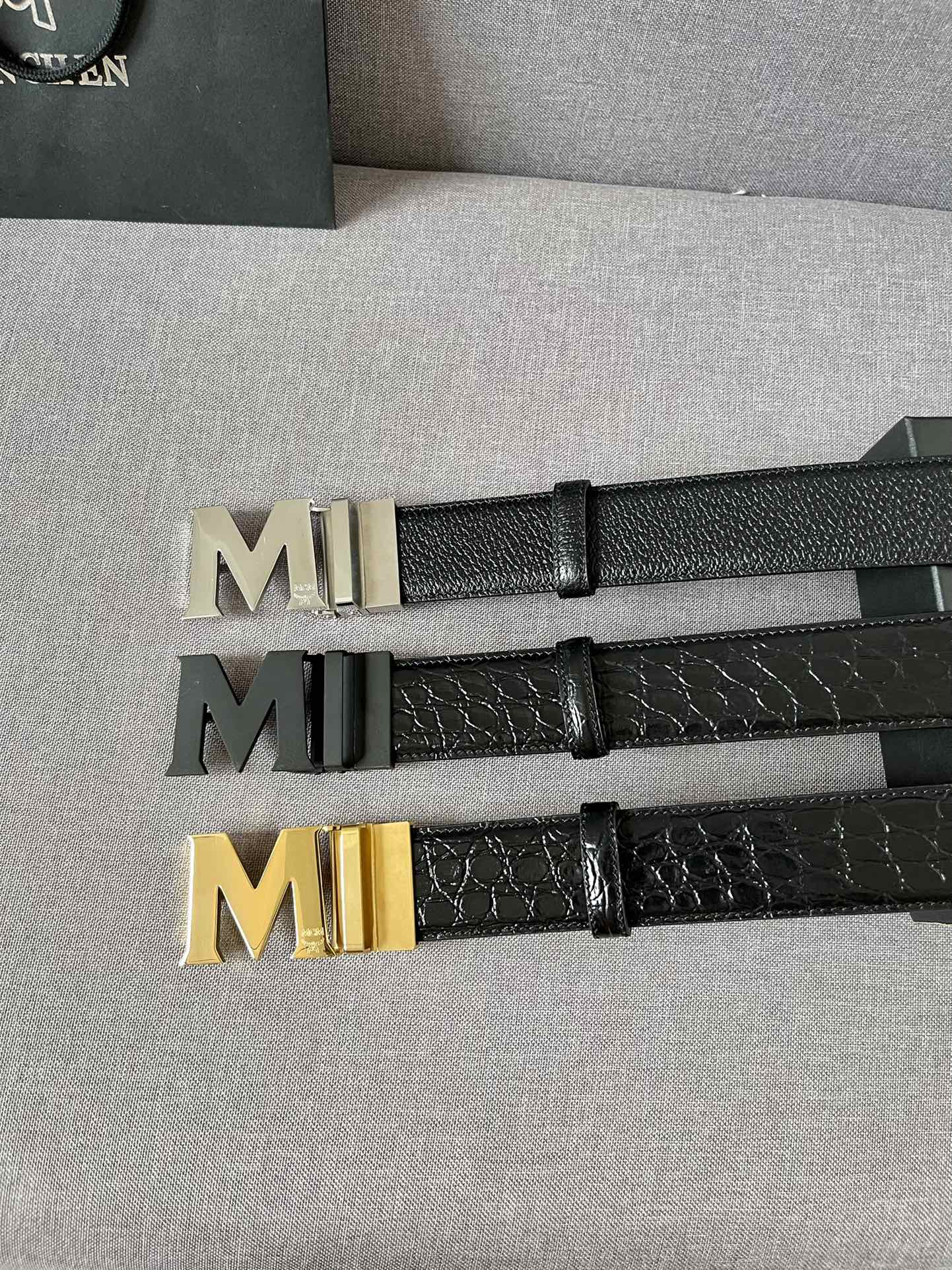 MCM原厂进口牛皮头层高温热压石头纹