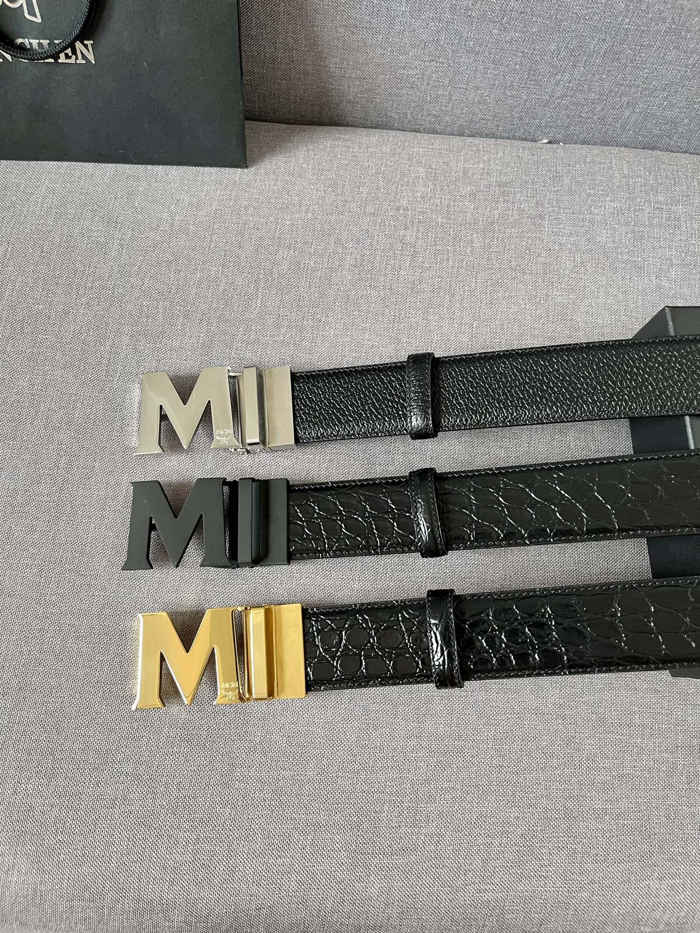 MCM原厂进口牛皮头层高温热压石头纹