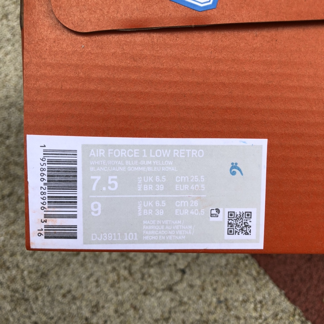 AF1白蓝生胶low Nike Air Force 1 Low ”Since 82” 经典体闲板鞋 白 蓝 dj3911-101