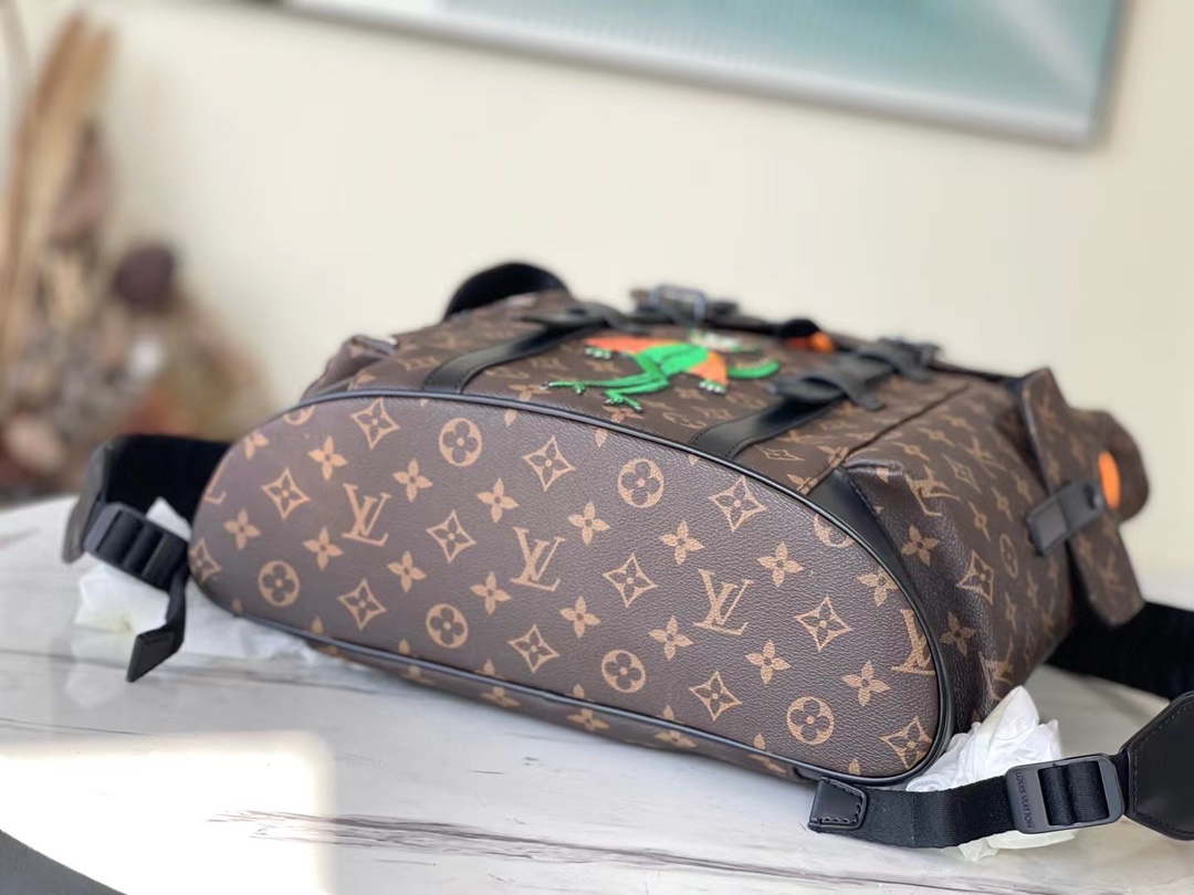 路易威登 Louis Vuitton 高定典藏名品高定成衣时装外套连衣裙衬衫T恤 #709908DD 4
