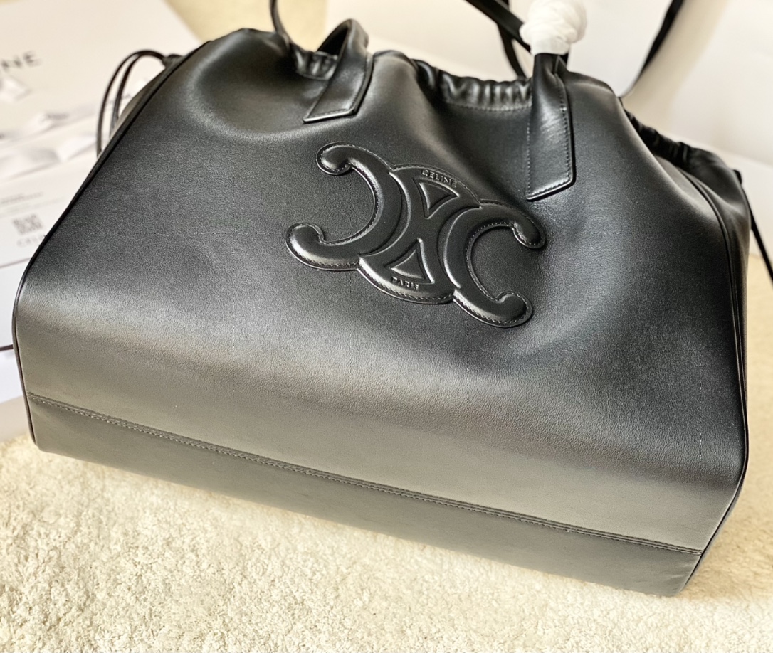 CELINE赛琳CABAS TRIOMPHE抽绳托特包199973